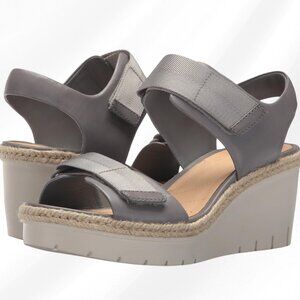 Clarks Palm Shine Gray Leather Wedge Sandals 9 Espadrille Comfort